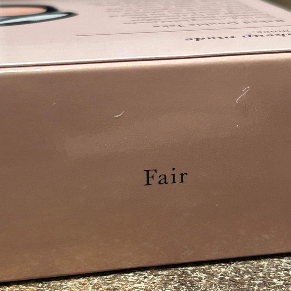 Laura Geller Double Take Baked Versatile Powder Foundation NEW Fair - Picture 2 of 3